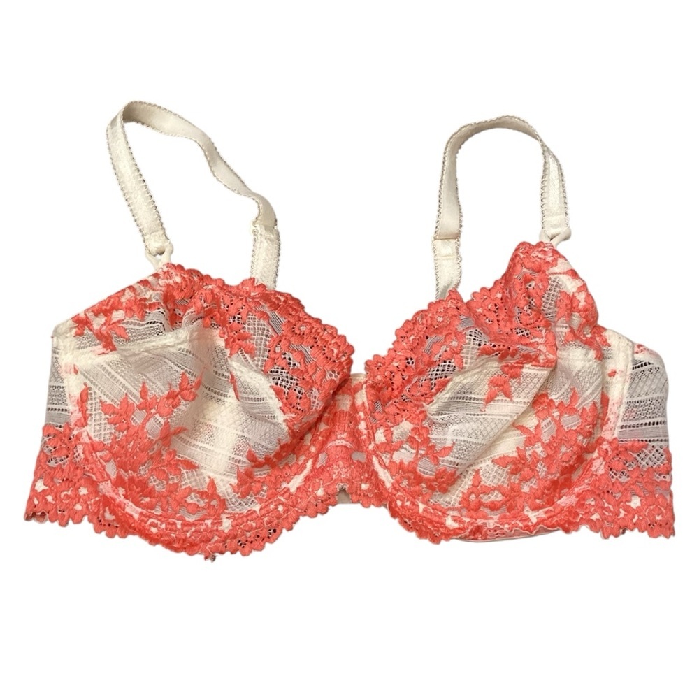 34D Wacoal Embrace Lace Underwire Bra -‎ Coral Color Style 65191